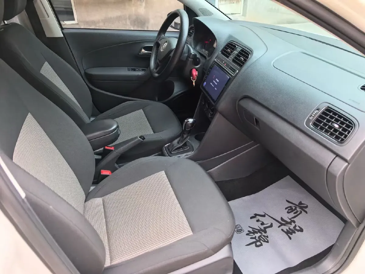 2016 Volkswagen Polo 1.4L 90HP L4 6AT,autocango,china used car exporter,china ev exporter,chinese used car exporter,chinese used ev exporter