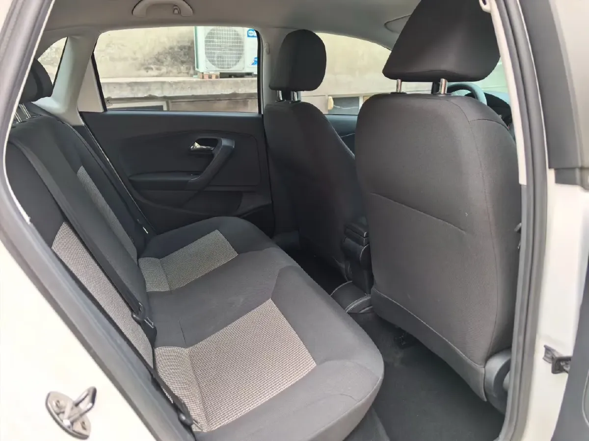 2016 Volkswagen Polo 1.4L 90HP L4 6AT,autocango,china used car exporter,china ev exporter,chinese used car exporter,chinese used ev exporter