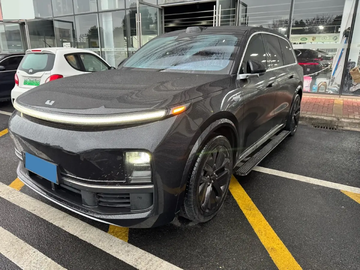 2022 Li L9 Range Extended 154HP REEV 42.6KWH