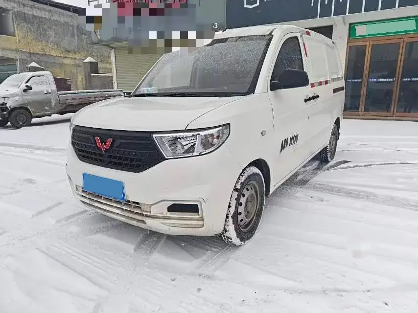 2019 WuLing HongGuang V 1.5L 99HP L4 6MT