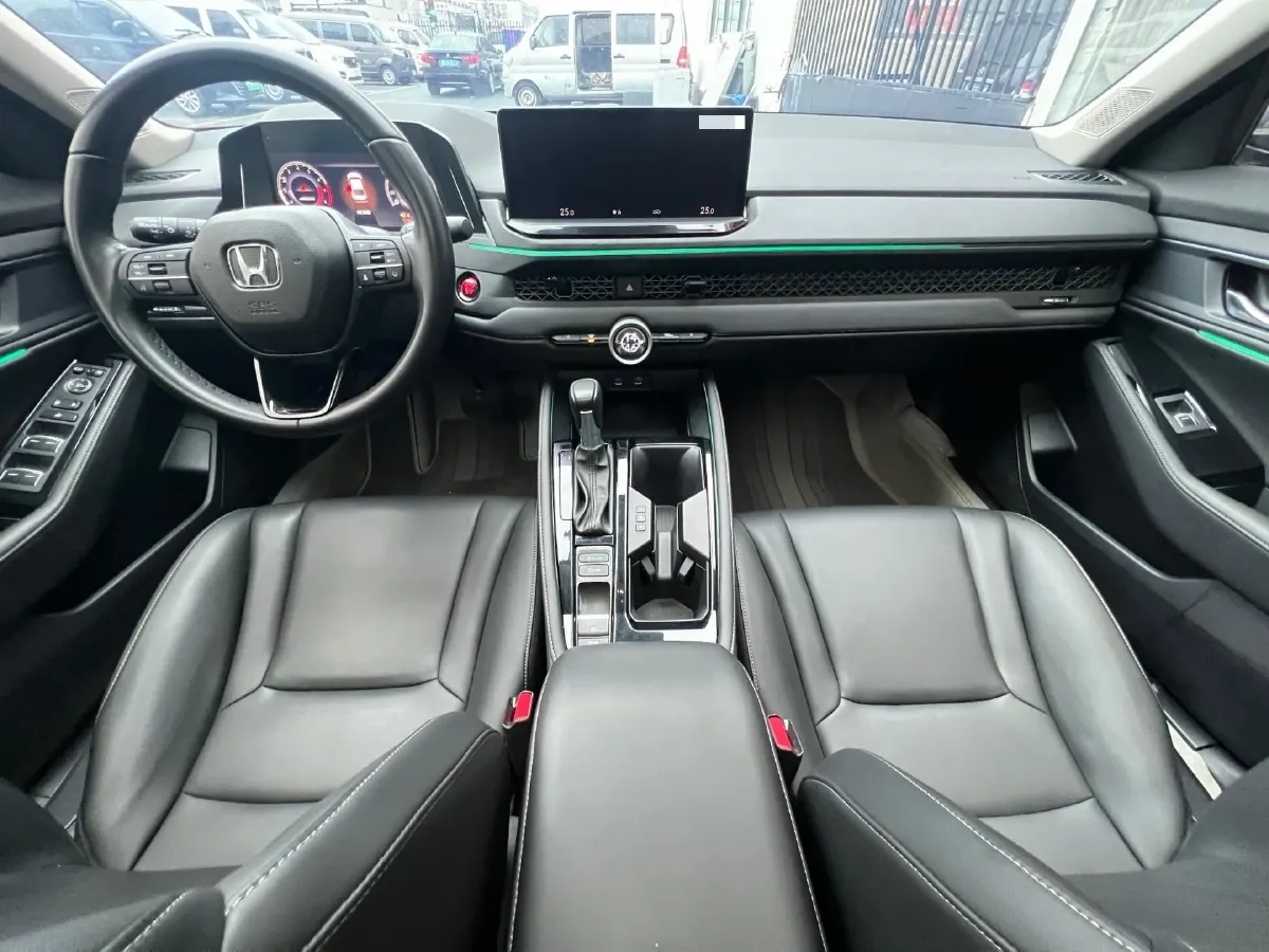 2023 Dongfeng PaLaSuo 2.0T 228HP L4 8AT,autocango,china used car exporter,china ev exporter,chinese used car exporter,chinese used ev exporter
