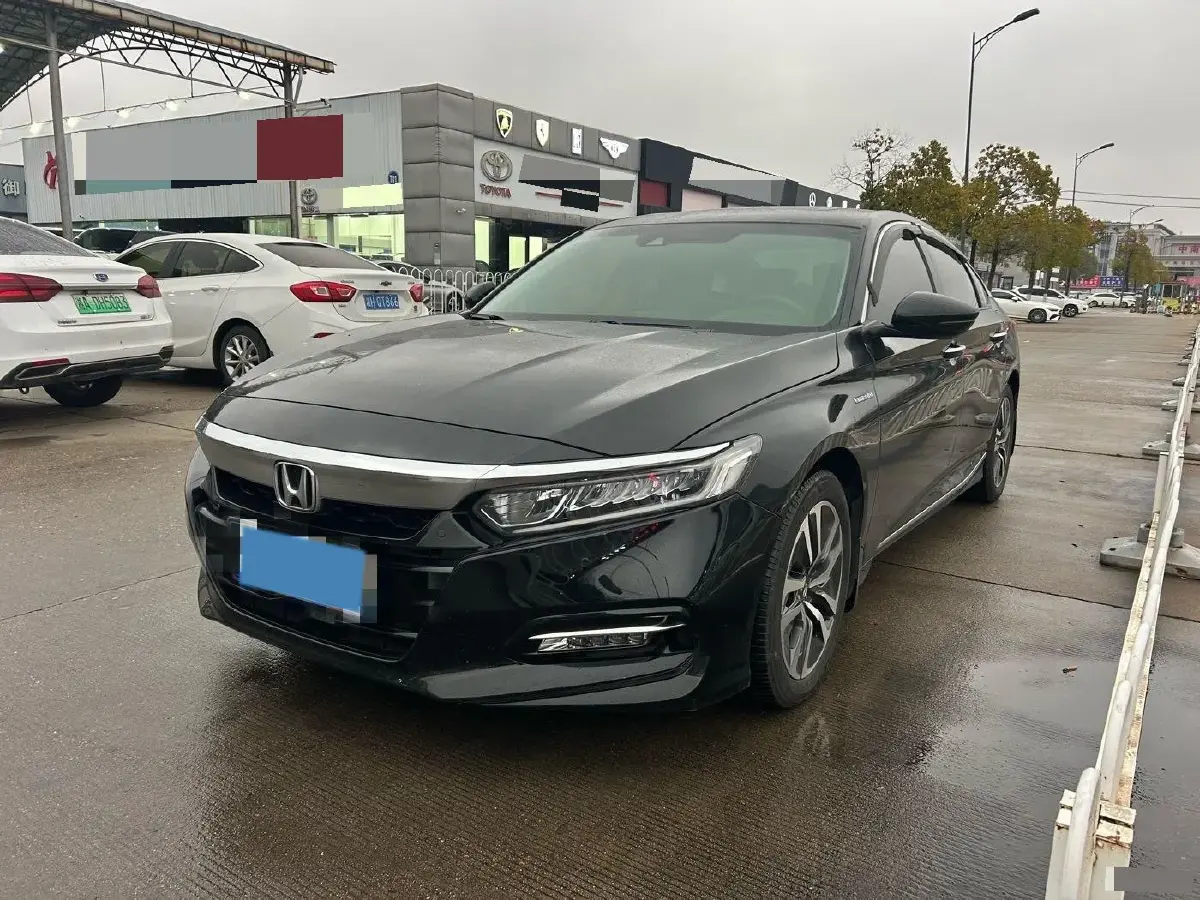 2018 Honda Accord 2.0L 146HP L4 E-CVT Hybrid