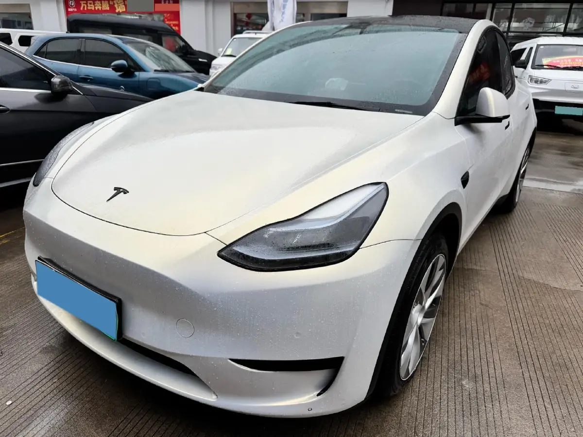 2022 Tesla Model Y BEV 60KWH