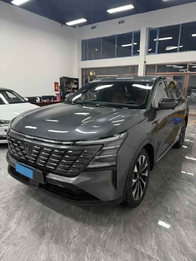 2025 ChangAn CS75 Plus 1.5T 192HP L4 8AT,autocango,china used car exporter,china ev exporter,chinese used car exporter,chinese used ev exporter