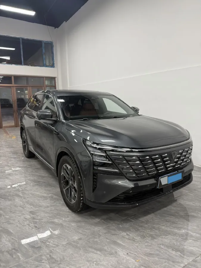 2025 ChangAn CS75 Plus 1.5T 192HP L4 8AT,autocango,china used car exporter,china ev exporter,chinese used car exporter,chinese used ev exporter
