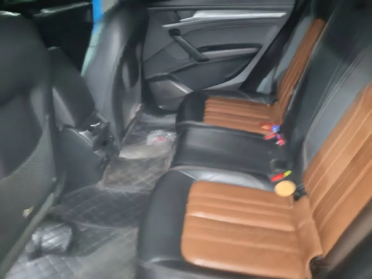 2020 Audi Q5L 2.0T 252HP L4 7DCT,autocango,china used car exporter,china ev exporter,chinese used car exporter,chinese used ev exporter