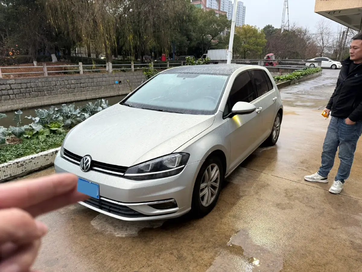 2018 Volkswagen Golf 1.6L 110HP L4 6AT