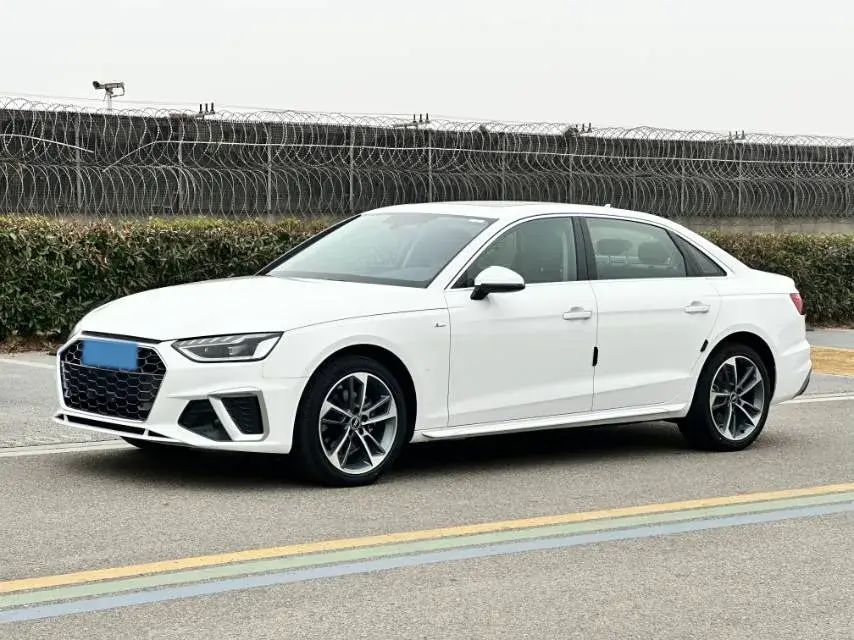2024 Audi A4L 2.0T 190HP L4 7DCT