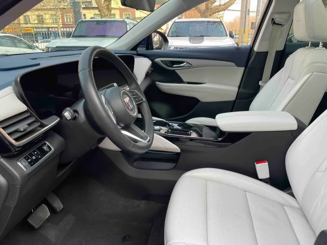 2024 Buick EnvisionPlus 2.0T 237HP L4 9AT,autocango,china used car exporter,china ev exporter,chinese used car exporter,chinese used ev exporter