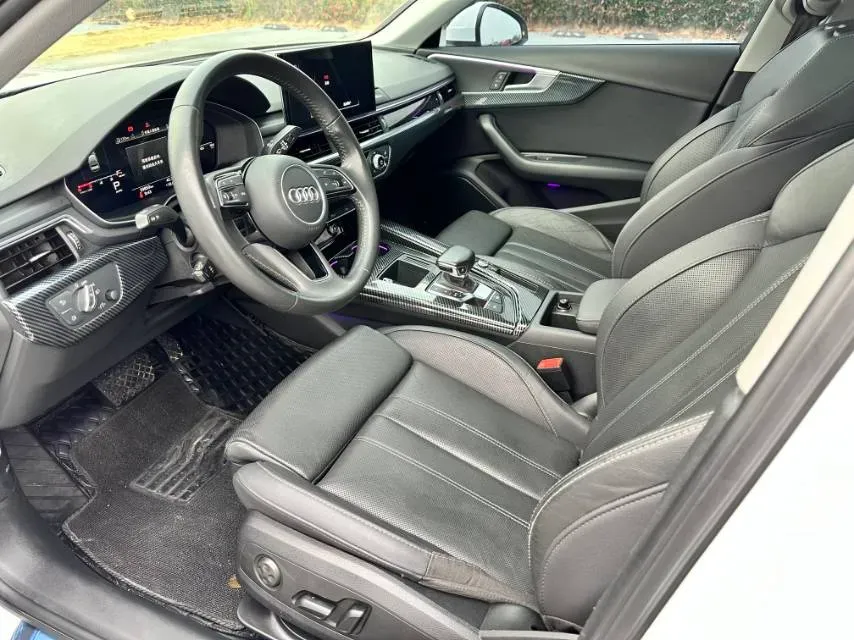 2020 Audi A4L 2.0T 190HP L4 7DCT,autocango,china used car exporter,china ev exporter,chinese used car exporter,chinese used ev exporter