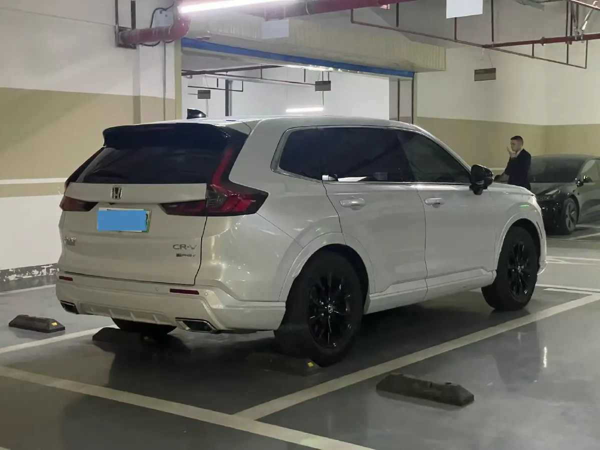 2023 Honda CR-V 2.0L 150HP L4 E-CVT PHEV 17.7KWH,autocango,china used car exporter,china ev exporter,chinese used car exporter,chinese used ev exporter