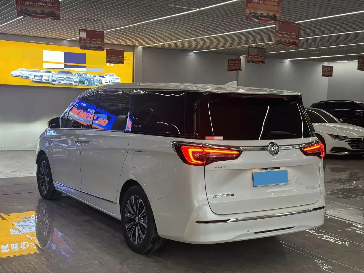 2020 Buick GL8 2.0T 237HP L4 9AT,autocango,china used car exporter,china ev exporter,chinese used car exporter,chinese used ev exporter