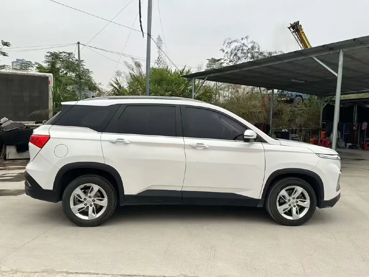 2019 BaoJun 530 1.5T 151HP L4 CVT,autocango,china used car exporter,china ev exporter,chinese used car exporter,chinese used ev exporter