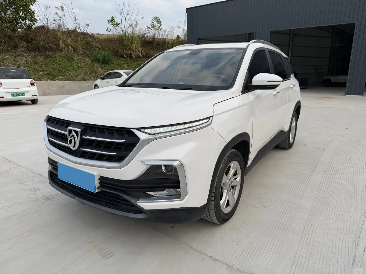 2019 BaoJun 530 1.5T 151HP L4 CVT,autocango,china used car exporter,china ev exporter,chinese used car exporter,chinese used ev exporter