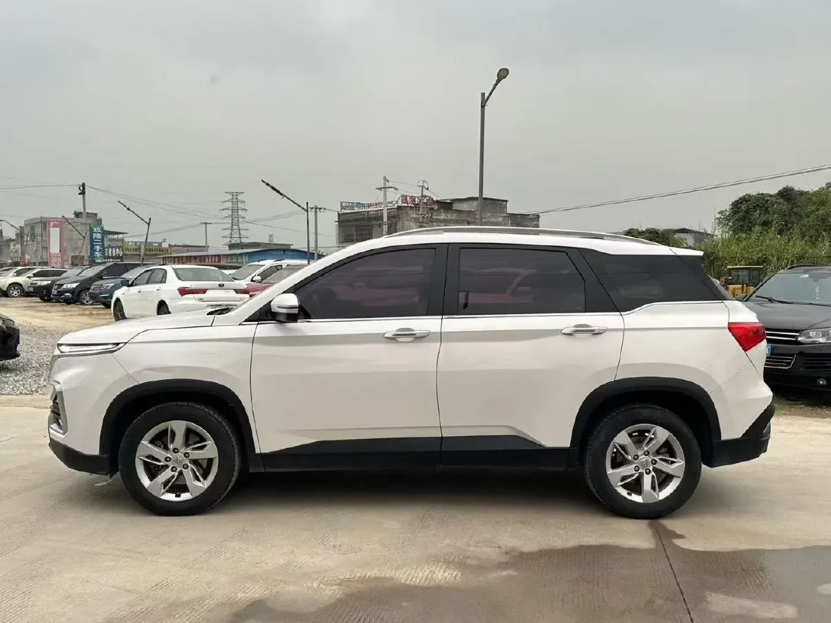 2019 BaoJun 530 1.5T 151HP L4 CVT,autocango,china used car exporter,china ev exporter,chinese used car exporter,chinese used ev exporter