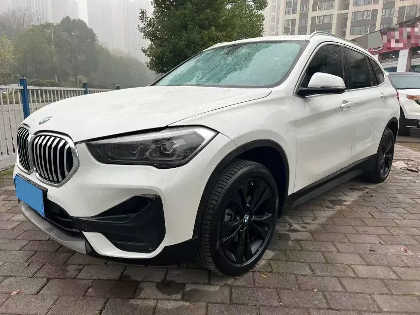 2020 BMW X1 1.5T 140HP L3 7DCT,autocango,china used car exporter,china ev exporter,chinese used car exporter,chinese used ev exporter