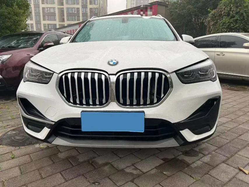2020 BMW X1 1.5T 140HP L3 7DCT,autocango,china used car exporter,china ev exporter,chinese used car exporter,chinese used ev exporter