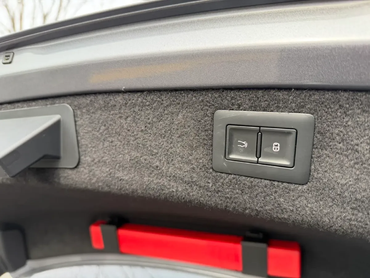 2023 BYD Han 1.5T 139HP L4 E-CVT PHEV 30.772KWH,autocango,china used car exporter,china ev exporter,chinese used car exporter,chinese used ev exporter