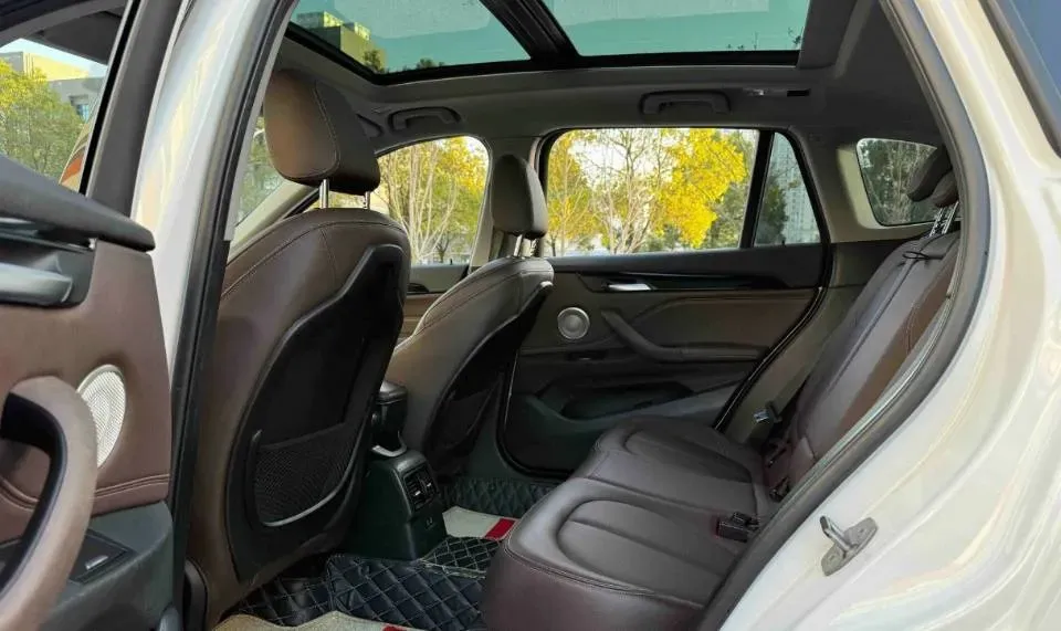 2022 BMW X1 2.0T 192HP L4 7DCT,autocango,china used car exporter,china ev exporter,chinese used car exporter,chinese used ev exporter