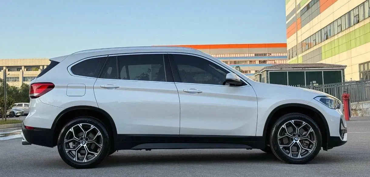 2022 BMW X1 2.0T 192HP L4 7DCT,autocango,china used car exporter,china ev exporter,chinese used car exporter,chinese used ev exporter