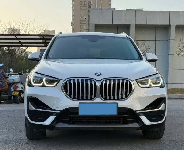 2022 BMW X1 2.0T 192HP L4 7DCT,autocango,china used car exporter,china ev exporter,chinese used car exporter,chinese used ev exporter