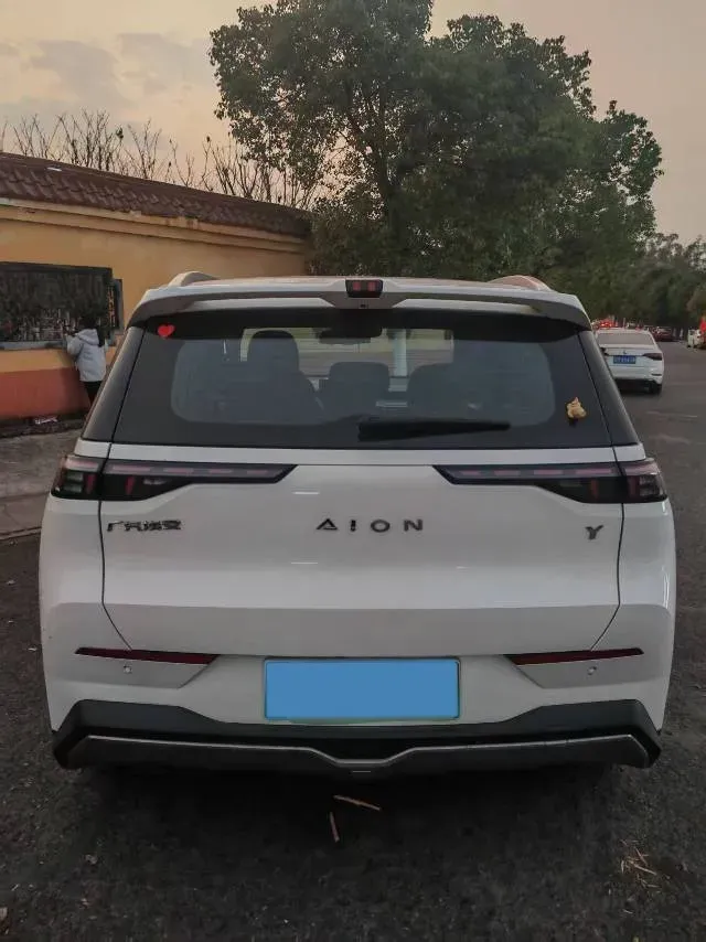 2022 Geely Okavango 1.8T 184HP L4 7DCT,autocango,china used car exporter,china ev exporter,chinese used car exporter,chinese used ev exporter