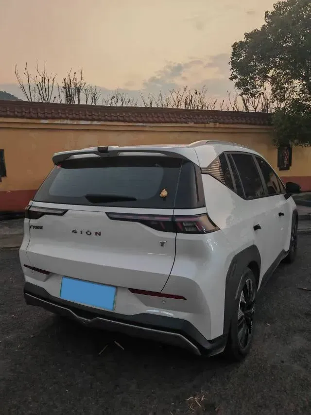 2022 Geely Okavango 1.8T 184HP L4 7DCT,autocango,china used car exporter,china ev exporter,chinese used car exporter,chinese used ev exporter