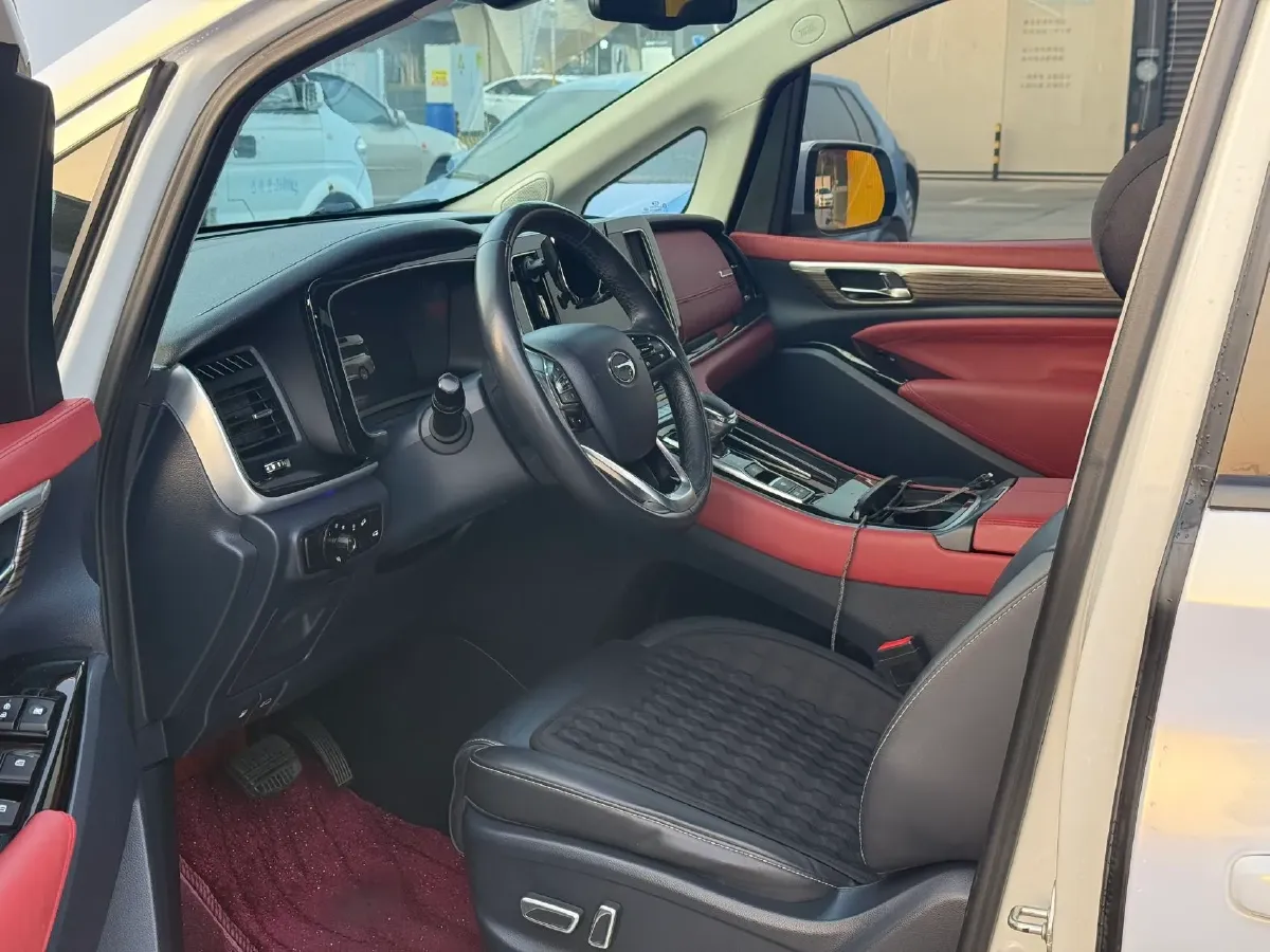 2021 GAC Trumpchi M8 2.0T 252HP L4 8AT,autocango,china used car exporter,china ev exporter,chinese used car exporter,chinese used ev exporter