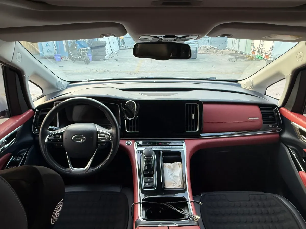 2021 GAC Trumpchi M8 2.0T 252HP L4 8AT,autocango,china used car exporter,china ev exporter,chinese used car exporter,chinese used ev exporter