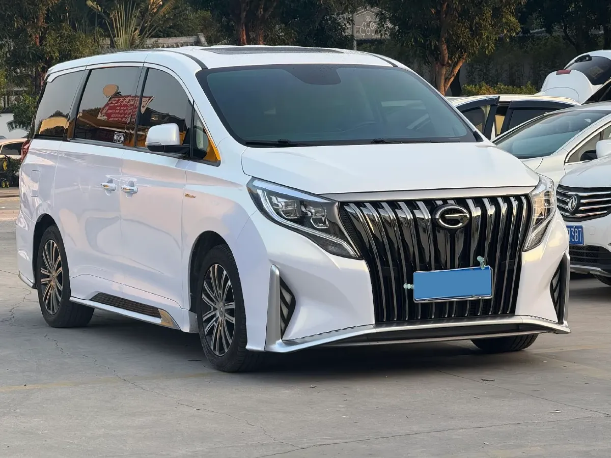 2021 GAC Trumpchi M8 2.0T 252HP L4 8AT,autocango,china used car exporter,china ev exporter,chinese used car exporter,chinese used ev exporter