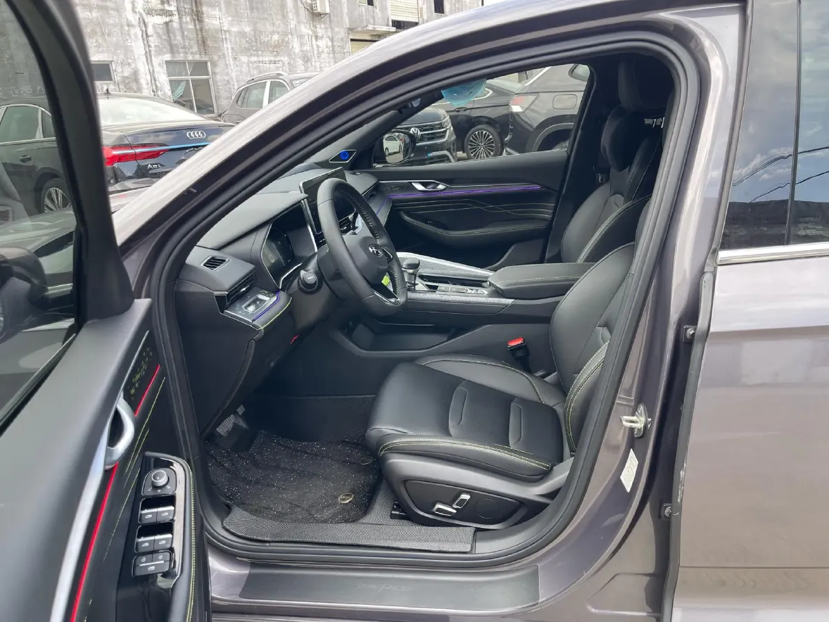 2023 Geely Preface 1.5T 181HP L4 7DCT,autocango,china used car exporter,china ev exporter,chinese used car exporter,chinese used ev exporter