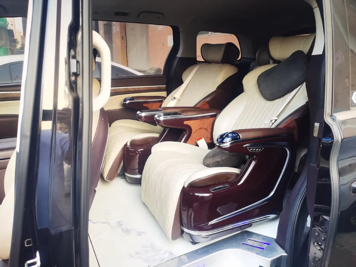 2021 GAC Trumpchi M8 2.0T 252HP L4 8AT,autocango,china used car exporter,china ev exporter,chinese used car exporter,chinese used ev exporter