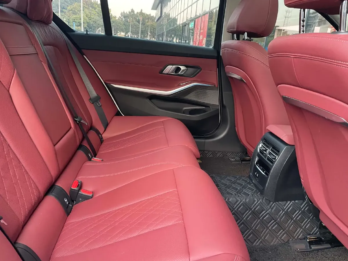 2024 BMW i3 BEV 70KWH,autocango,china used car exporter,china ev exporter,chinese used car exporter,chinese used ev exporter