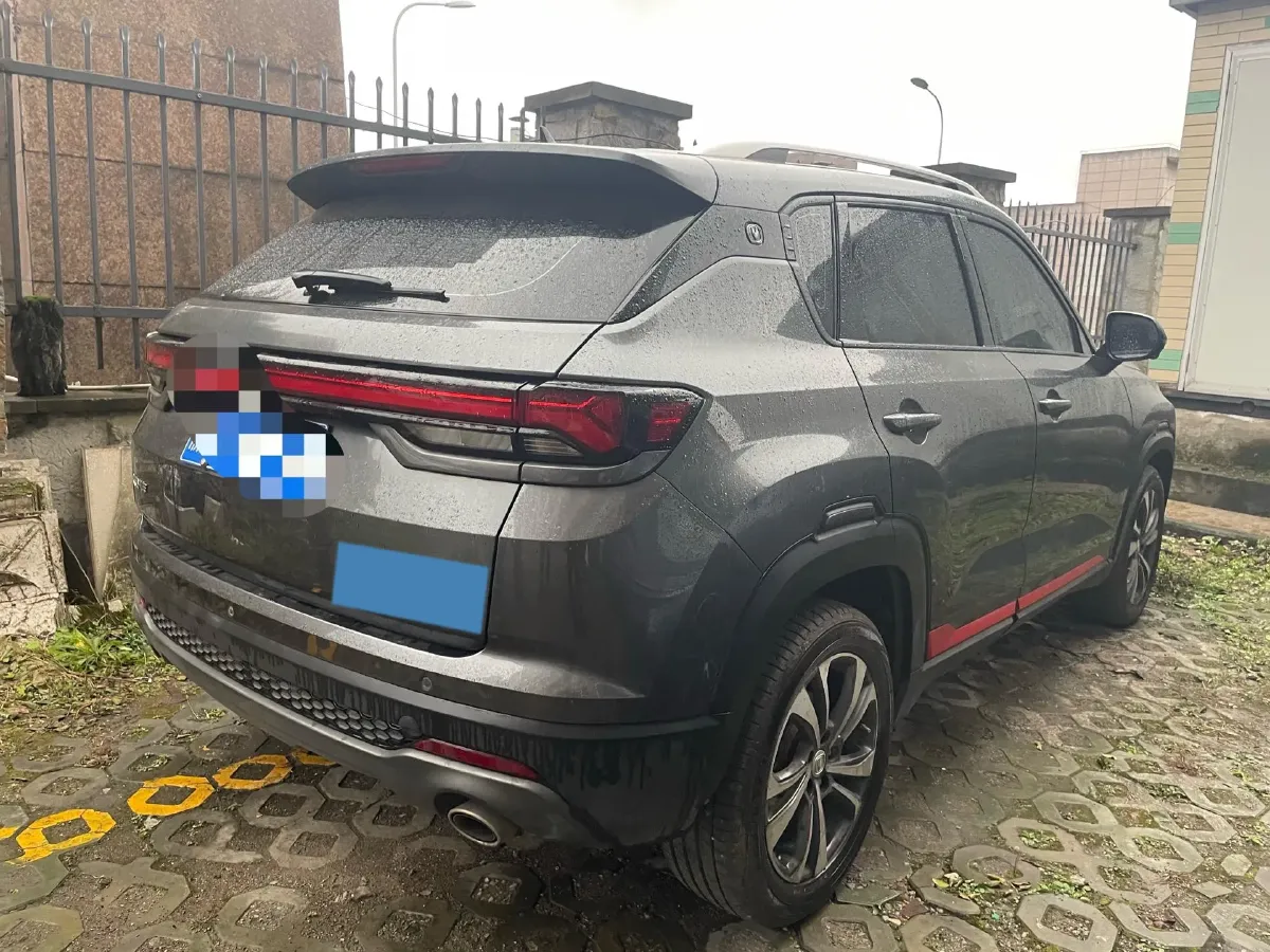2021 ChangAn CS35 Plus 1.4T 160HP L4 7DCT,autocango,china used car exporter,china ev exporter,chinese used car exporter,chinese used ev exporter