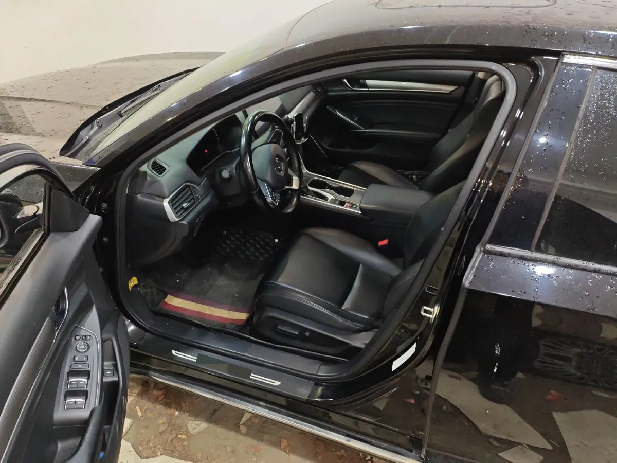 2022 Honda Accord 1.5T 194HP L4 CVT,autocango,china used car exporter,china ev exporter,chinese used car exporter,chinese used ev exporter