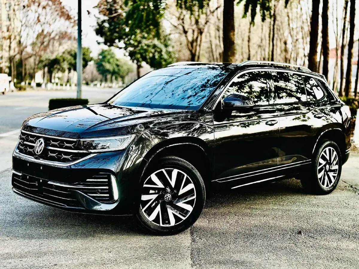 2023 Volkswagen Tayron 2.0T 186HP L4 7DCT