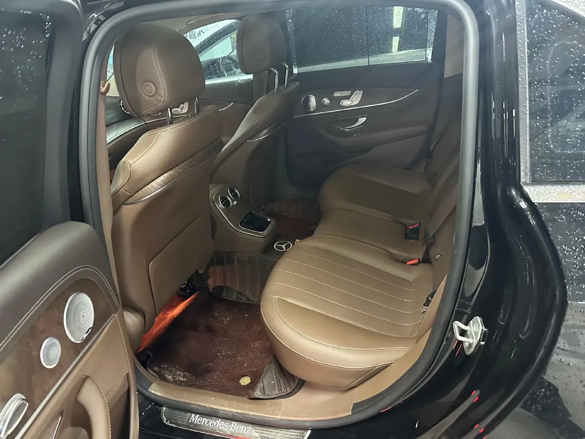 2021 Mercedes-Benz E Class 2.0T 258HP L4 9AT,autocango,china used car exporter,china ev exporter,chinese used car exporter,chinese used ev exporter