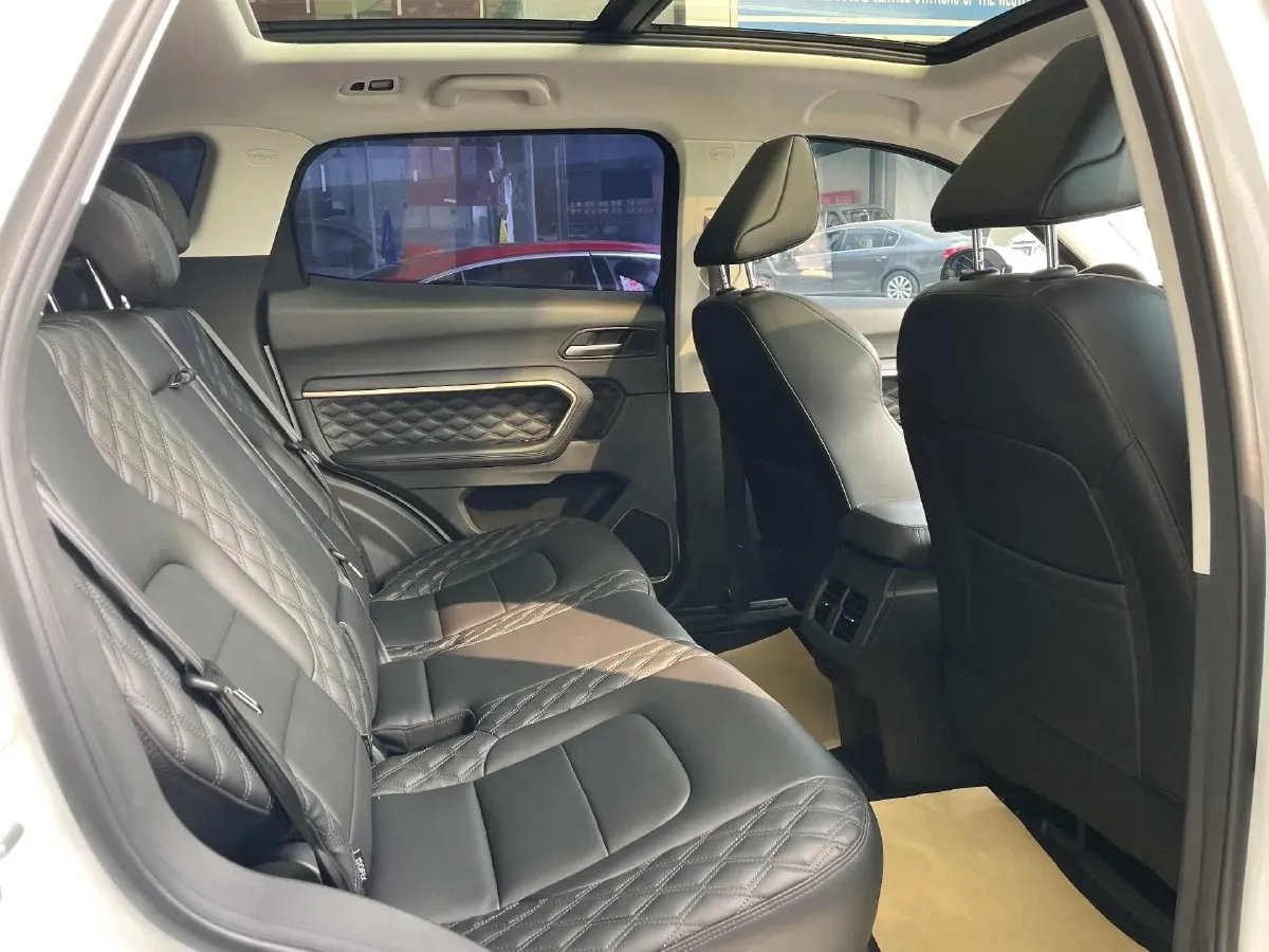 2021 Haval H6 1.5T 150HP L4 7DCT,autocango,china used car exporter,china ev exporter,chinese used car exporter,chinese used ev exporter