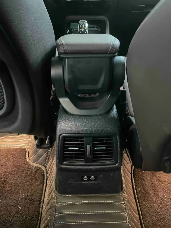 2022 BMW X1 2.0T 192HP L4 8AT,autocango,china used car exporter,china ev exporter,chinese used car exporter,chinese used ev exporter