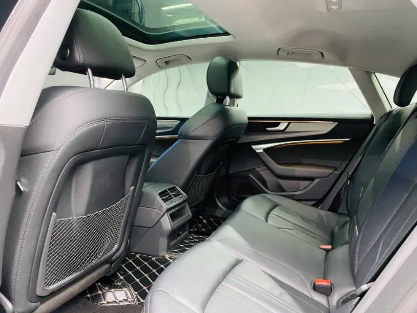 2021 Audi A7 2.0T 245HP L4 7DCT,autocango,china used car exporter,china ev exporter,chinese used car exporter,chinese used ev exporter