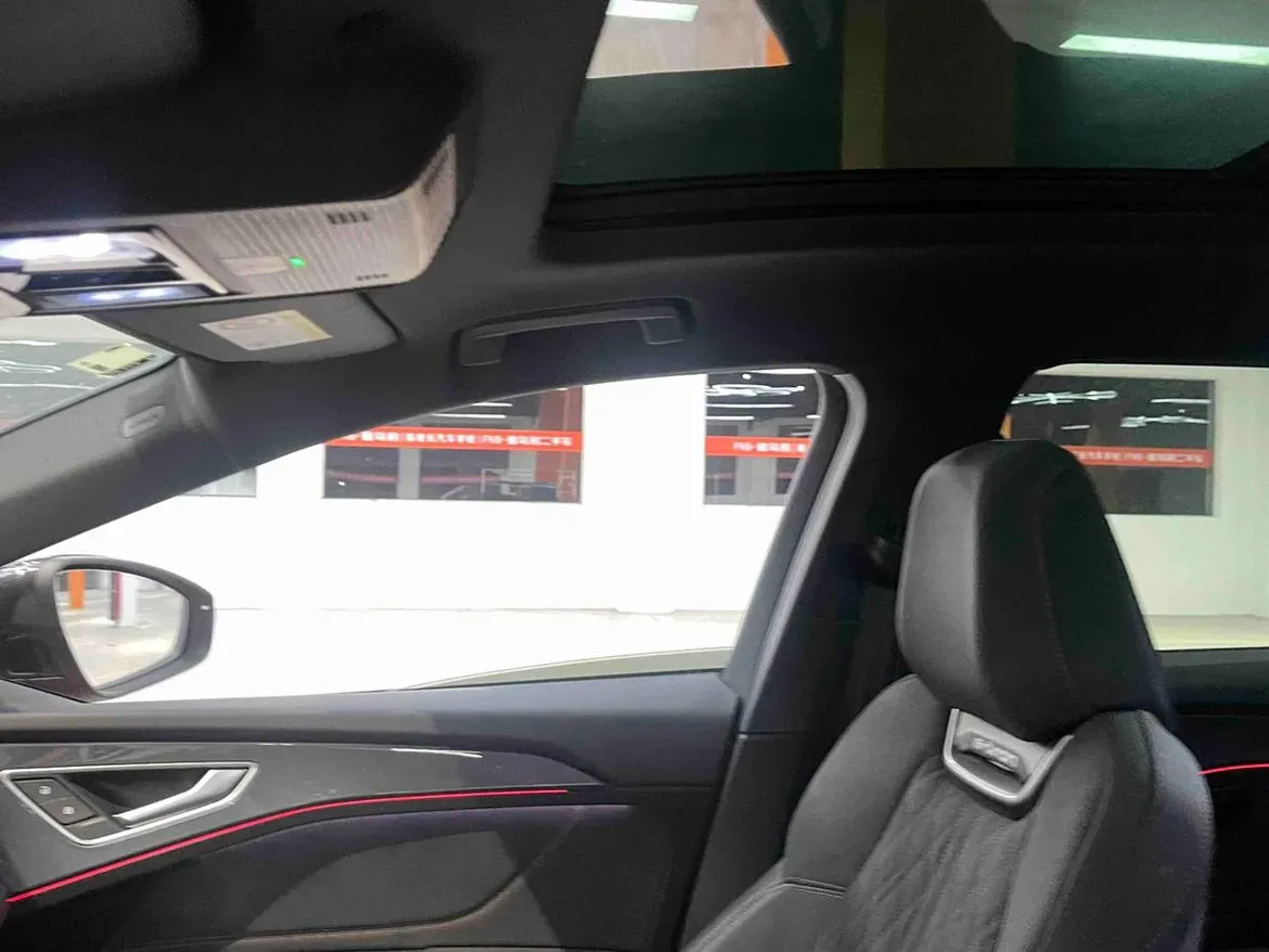 2022 Audi Q5 e-tron BEV 83.4KWH,autocango,china used car exporter,china ev exporter,chinese used car exporter,chinese used ev exporter