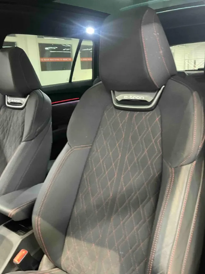 2022 Audi Q5 e-tron BEV 83.4KWH,autocango,china used car exporter,china ev exporter,chinese used car exporter,chinese used ev exporter