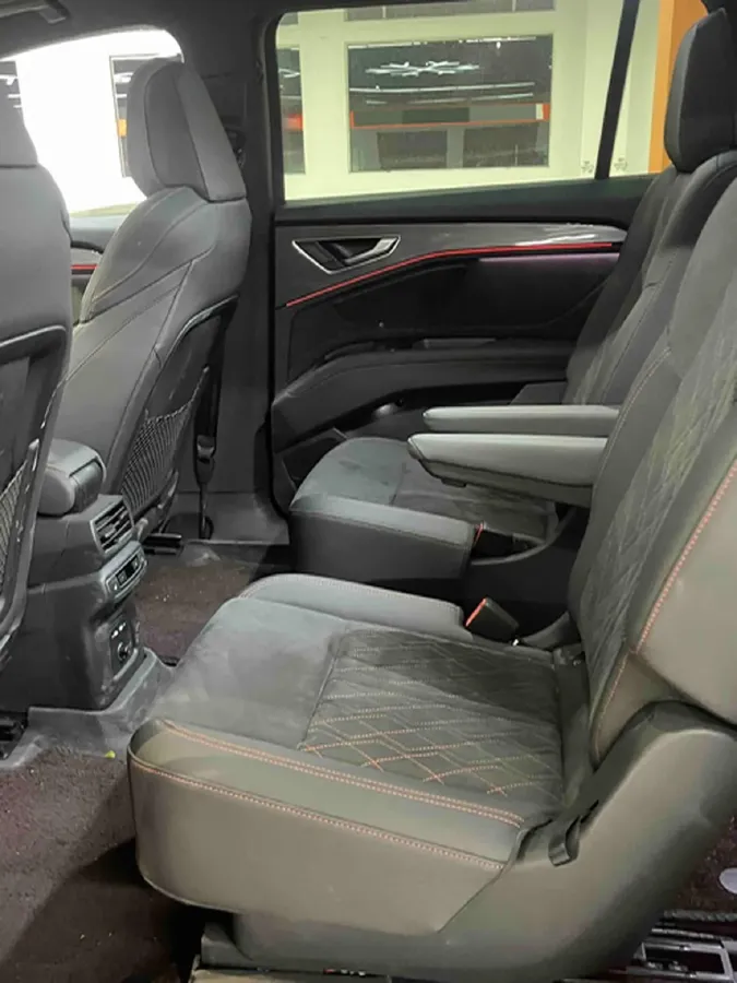 2022 Audi Q5 e-tron BEV 83.4KWH,autocango,china used car exporter,china ev exporter,chinese used car exporter,chinese used ev exporter