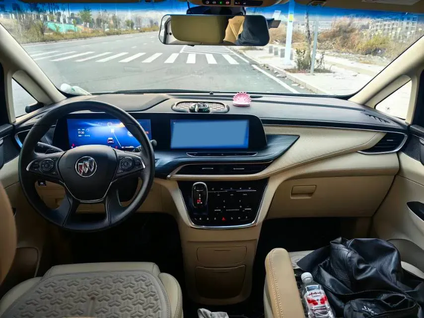 2023 Buick GL8 2.0T 237HP L4 9AT,autocango,china used car exporter,china ev exporter,chinese used car exporter,chinese used ev exporter