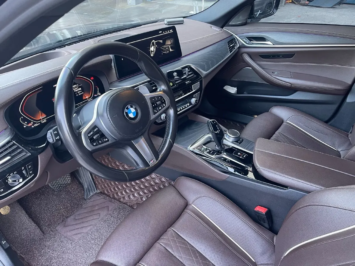 2021 BMW 5 Series 2.0T 252HP L4 8AT,autocango,china used car exporter,china ev exporter,chinese used car exporter,chinese used ev exporter