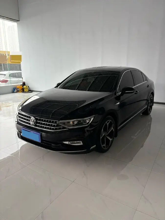2023 Volkswagen Magotan 2.0T 186HP L4 7DCT