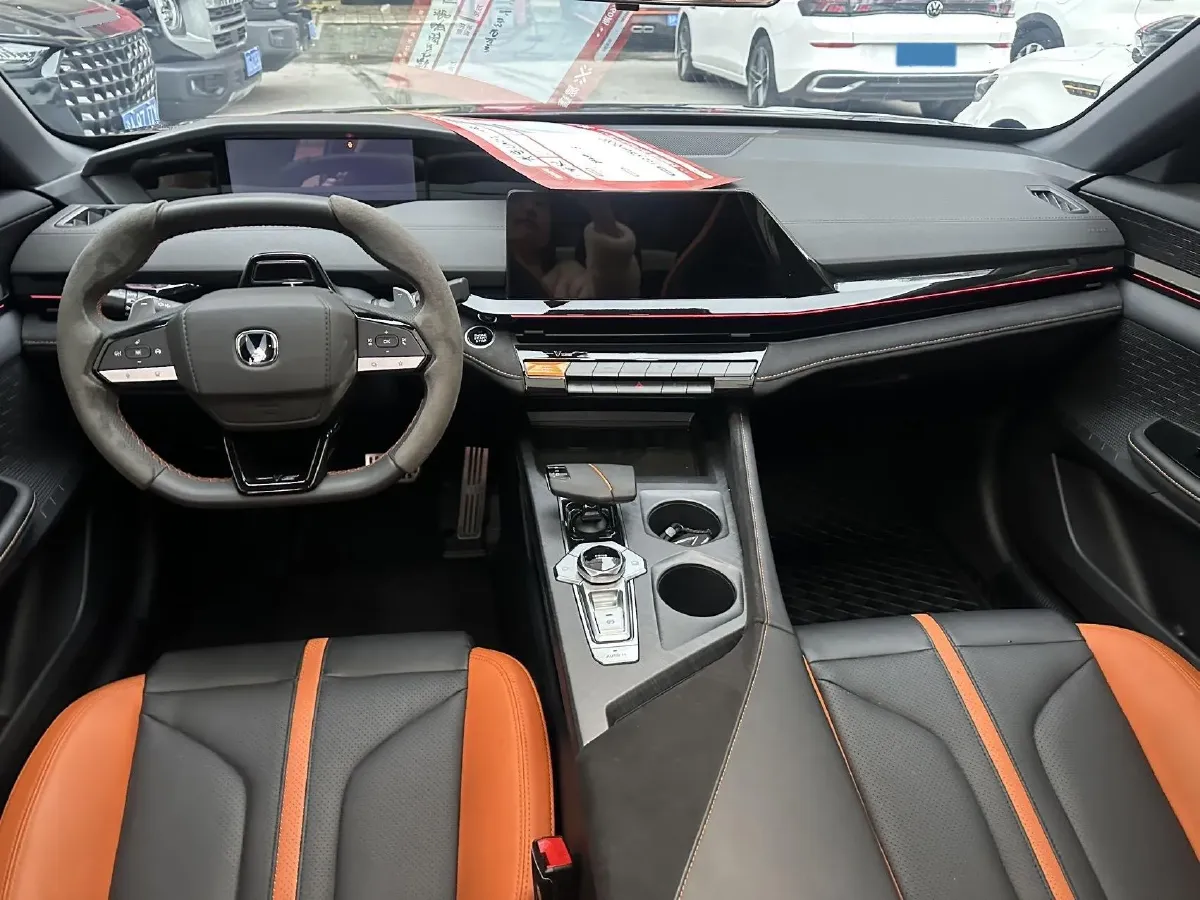 2024 ChangAn UNI-V 1.5T 188HP L4 7DCT,autocango,china used car exporter,china ev exporter,chinese used car exporter,chinese used ev exporter