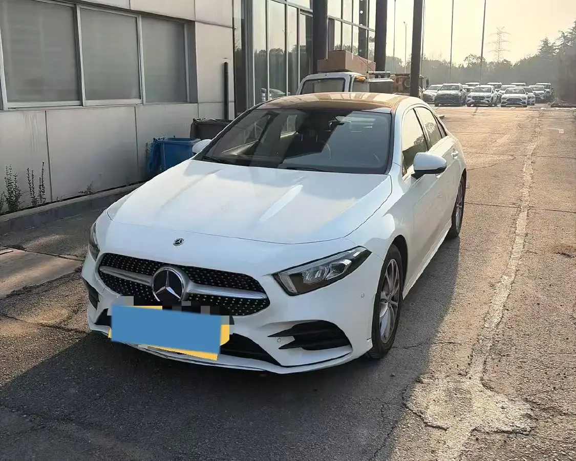 2021 Mercedes-Benz A Class 1.3T 163HP L4 7DCT