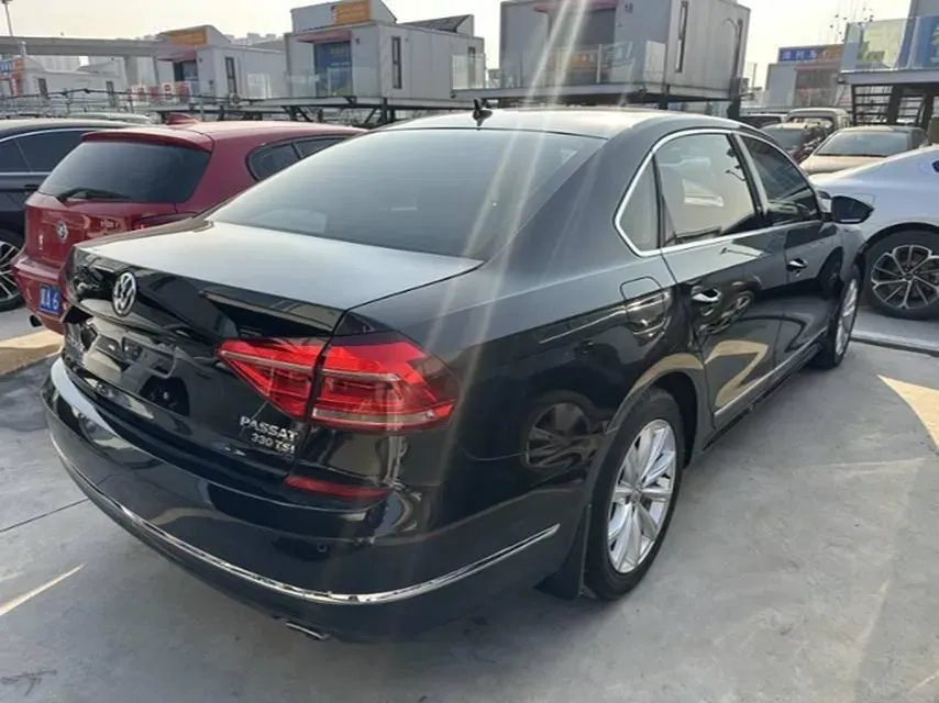 2017 Volkswagen Passat 1.8T 180HP L4 7DCT,autocango,china used car exporter,china ev exporter,chinese used car exporter,chinese used ev exporter
