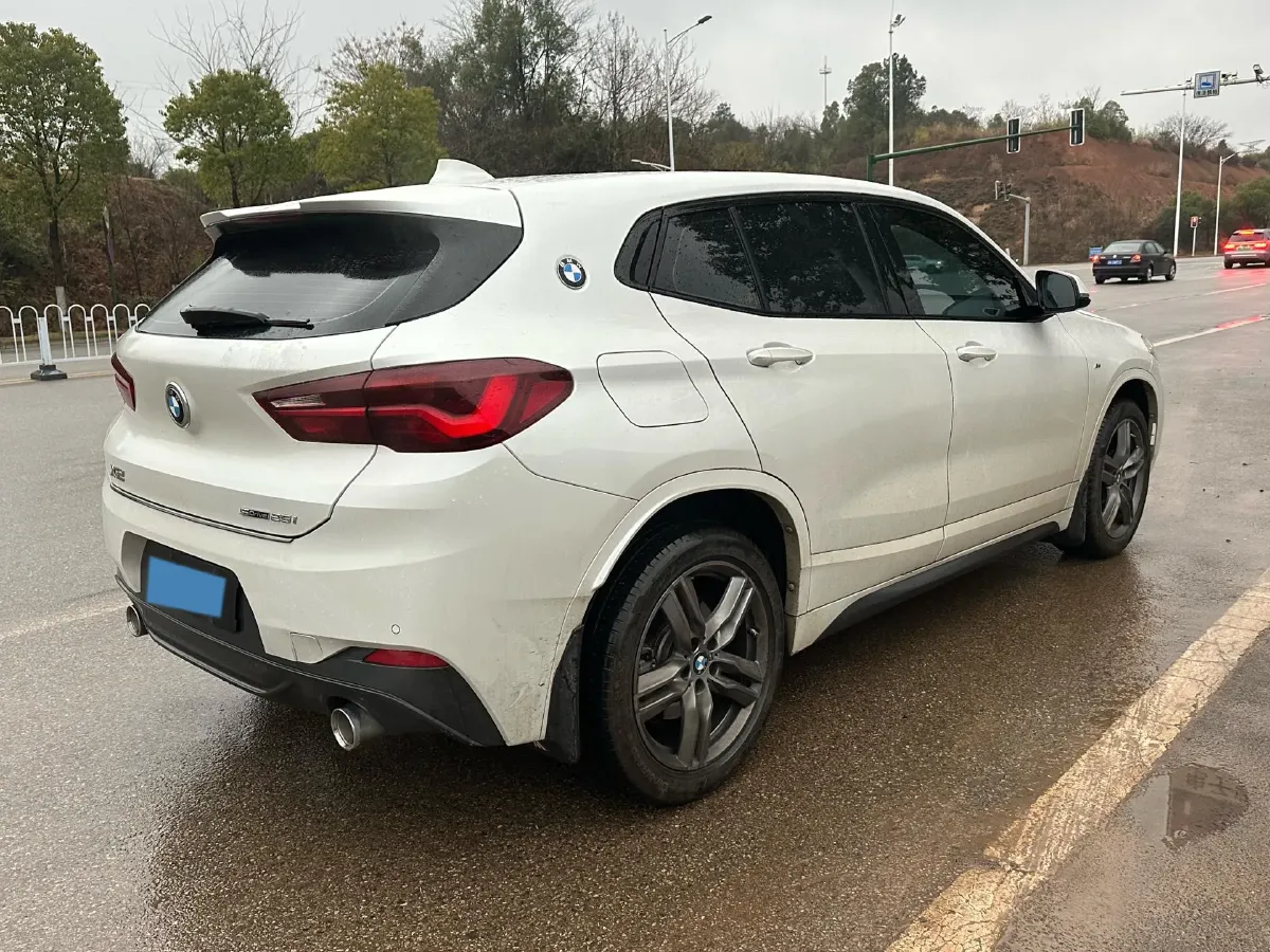 2021 BMW X2 2.0T 192HP L4 7DCT,autocango,china used car exporter,china ev exporter,chinese used car exporter,chinese used ev exporter